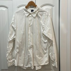 XL Gap white dress shirt